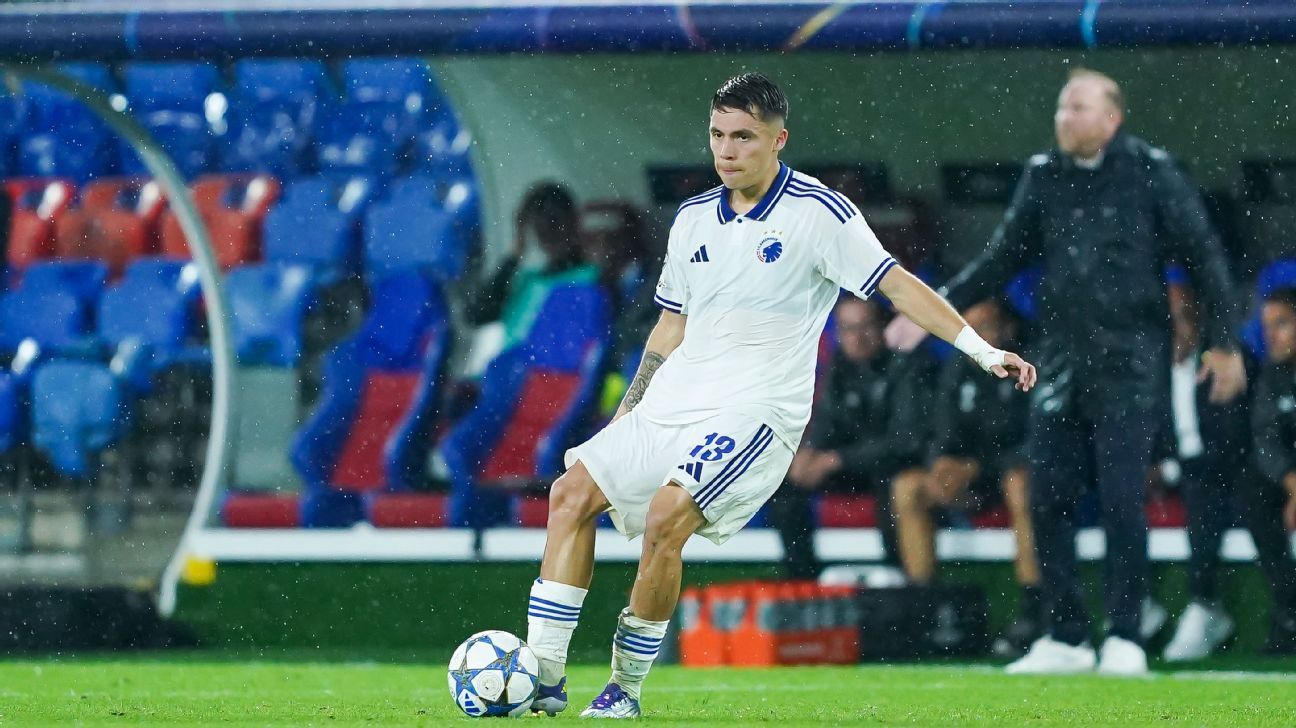 Mexico int'l Huescas out for season, WC in doubt