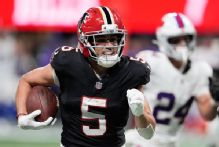 Falcons WR Drake London week-to-week with knee issue