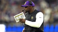 Vikings hoping to retain defensive coordinator Brian Flores