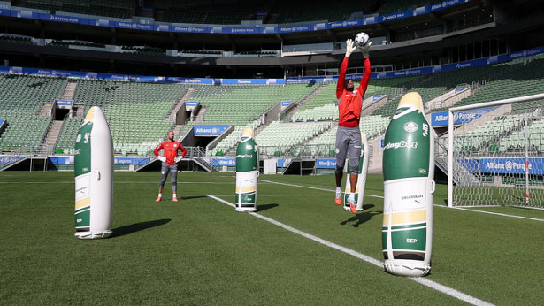 Lomba ou Carlos Miguel? Sem Weverton, Abel testa novo goleiro no Palmeiras