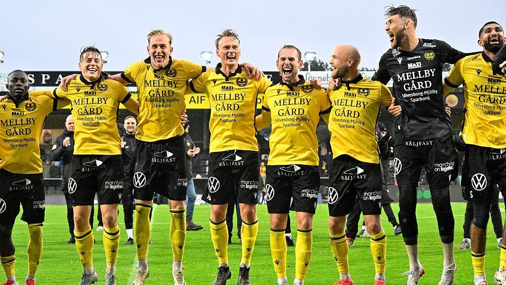Mjällby, el humilde club sueco de un pueblo pesquero, campeón de liga 1 Mjällby, un equipo pequeño de un pueblo pesquero en el Mar Báltico, son campeones de la Allsvenskan de Suecia.