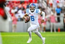 Chambliss disagrees with Kiffin's view of recruiting at Ole Miss