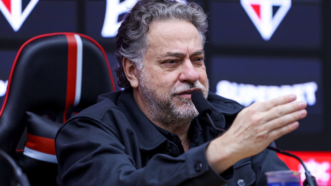 Bastidores: São Paulo paga parte dos atrasados, mira renovações e futuro de Crespo para 2026