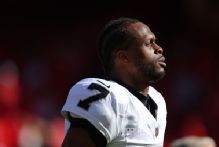 Sources: Raiders to release QB Geno Smith, barring trade