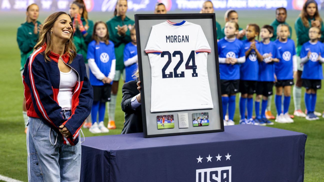 Ex-U.S. stars turn out to honor Morgan in Philly