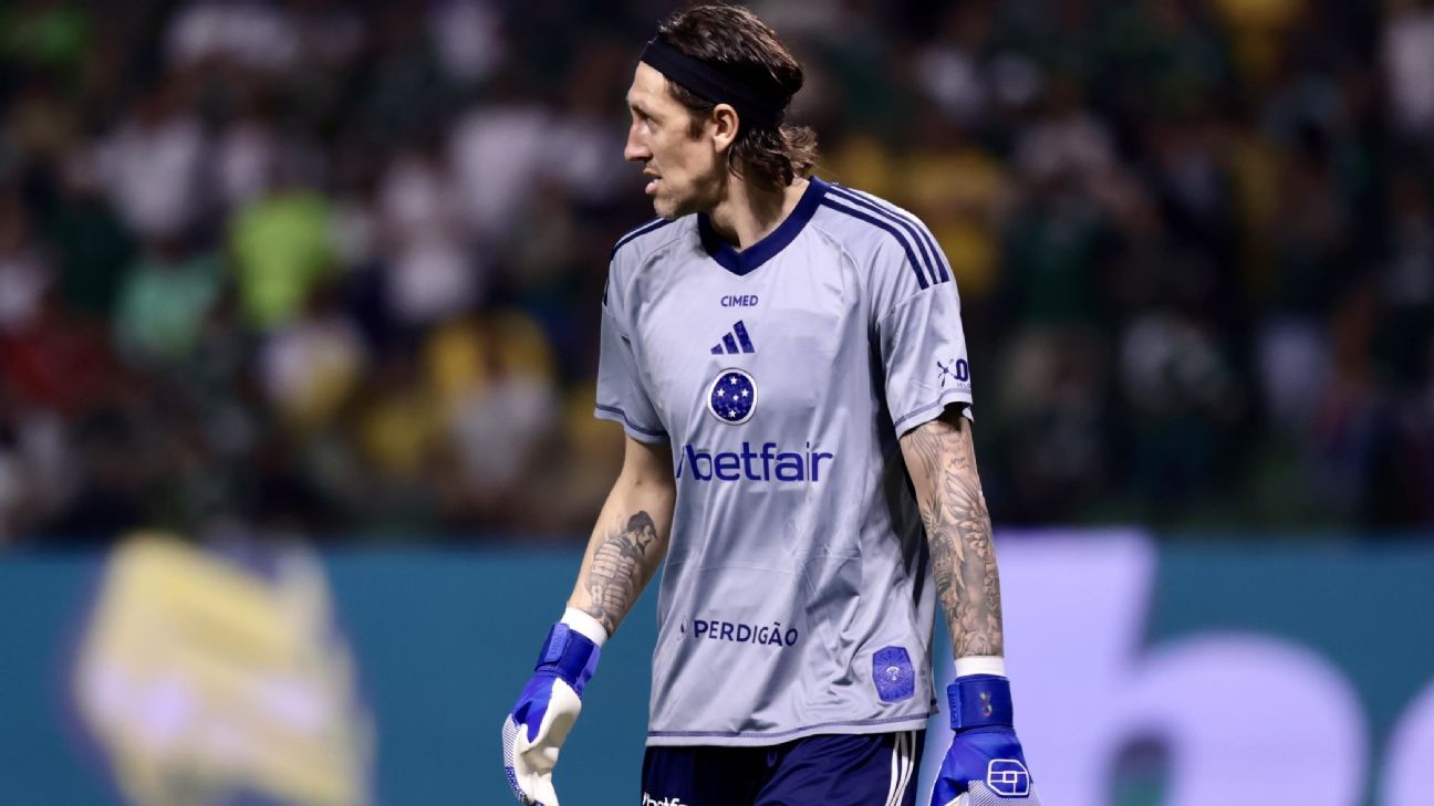 Cássio pede união dos clubes após jogo entre Palmeiras e Cruzeiro.
