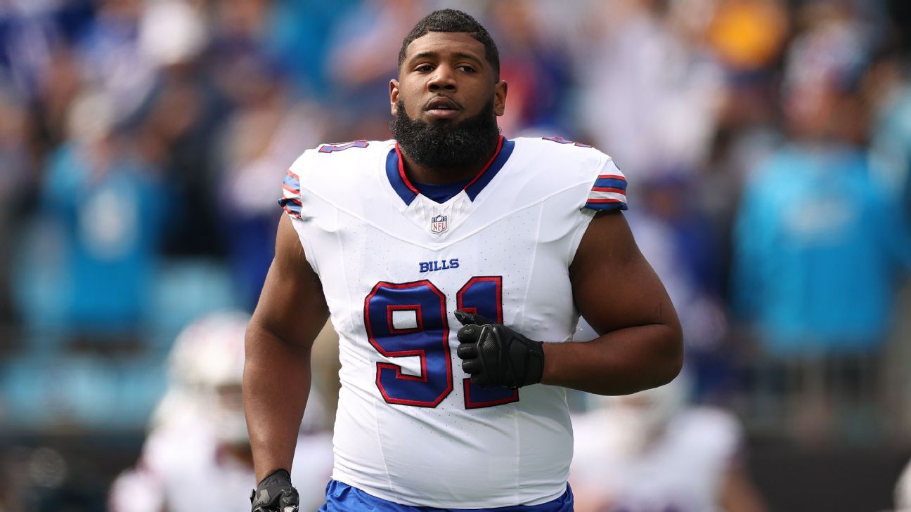 Bills fear DT Oliver has torn biceps, sources say