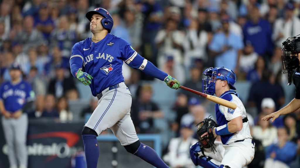 Blue Jays' Springer injured on swing, exits Game 3