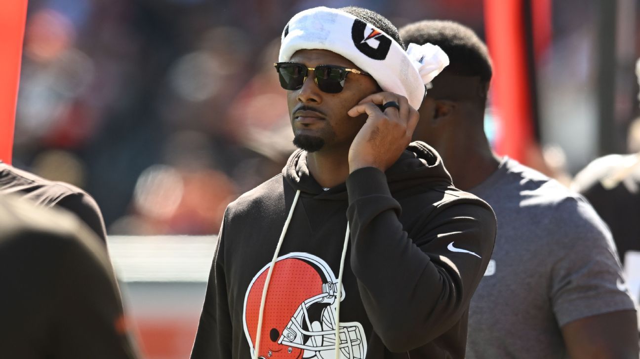 Browns won't activate QB Watson from PUP list