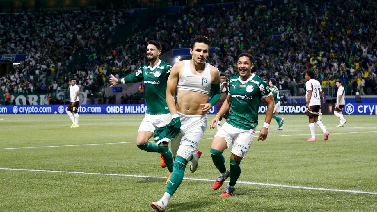 Épico, monumental, inesquecível: jornais vão à loucura com noite mágica do Palmeiras na Libertadores