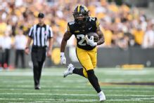 Hawkeyes RB Kamari Moulton (upper body) out for rest of season