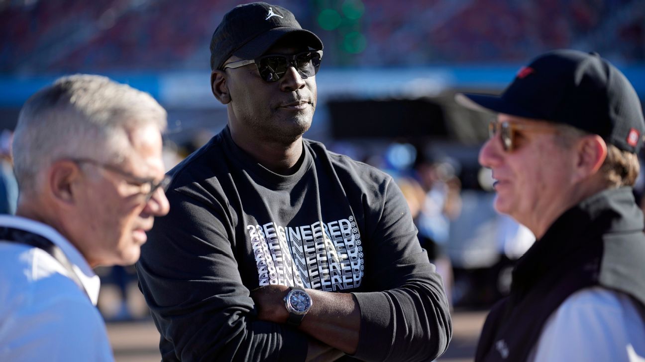 Judge's ruling helps race teams' case vs. NASCAR