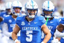 Kentucky QB Zach Calzada sorry for video flaunting NIL money