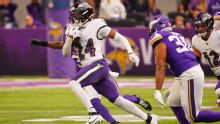 Resurgent Ravens defense gives Lamar Jackson break in win