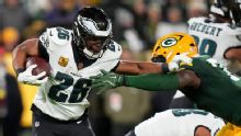 Buzz: Who's catching passes for Packers? Better days ahead for Eagles stars