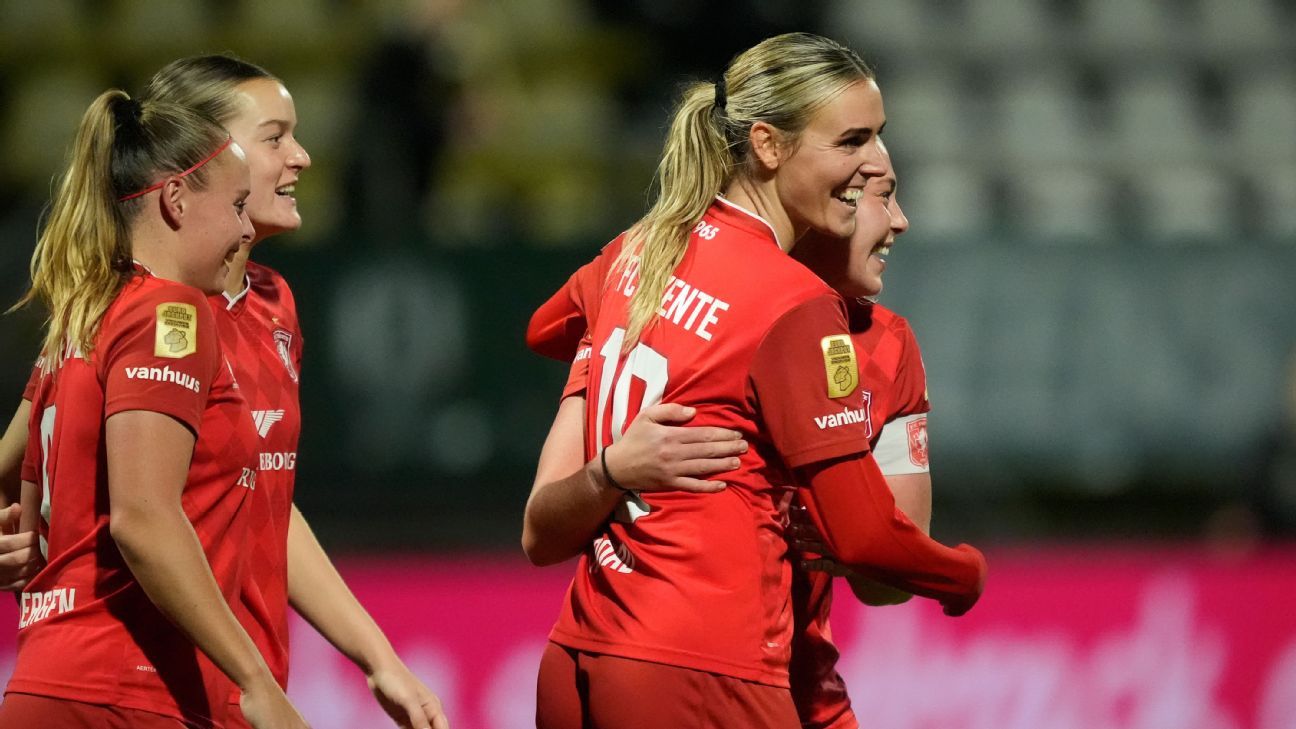 Twente Vrouwen-talent Ivens (17) geniet van teamgenoot: 