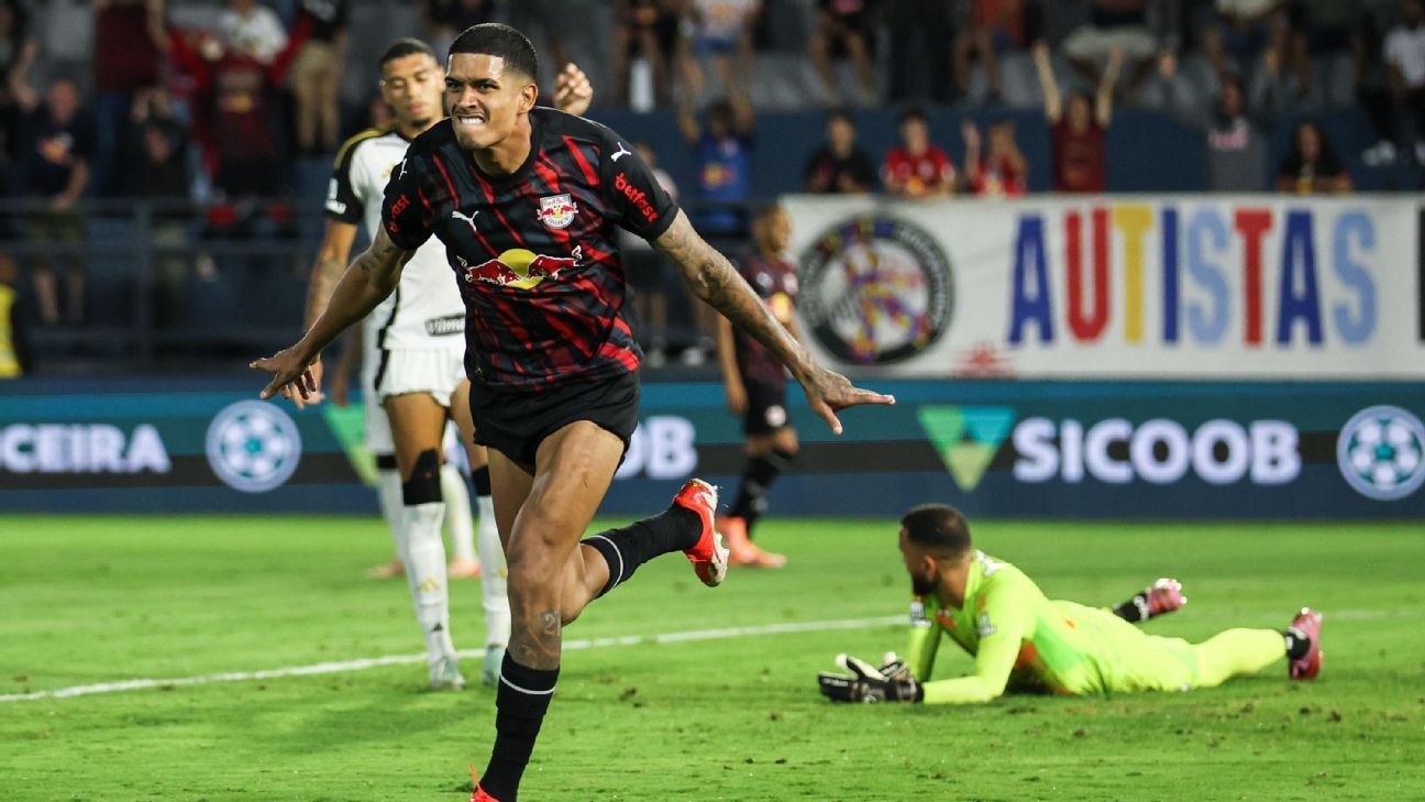 Bragantino vence com direito a 'olé', e Atlético-MG se despede com derrota antes de final da Sul-Americana