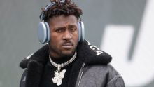 Antonio Brown argumenta defensa propia en su caso en Miami