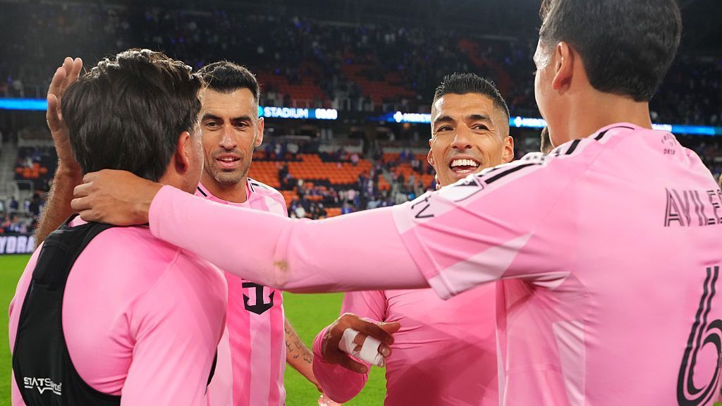 Mascherano: 'Not easy' dropping Suarez for Miami