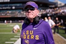 Sources: LSU fires Brian Kelly without cause, owes buyout