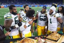 Packers' Jordan Love feasts on Thanksgiving with 4 TDs in win