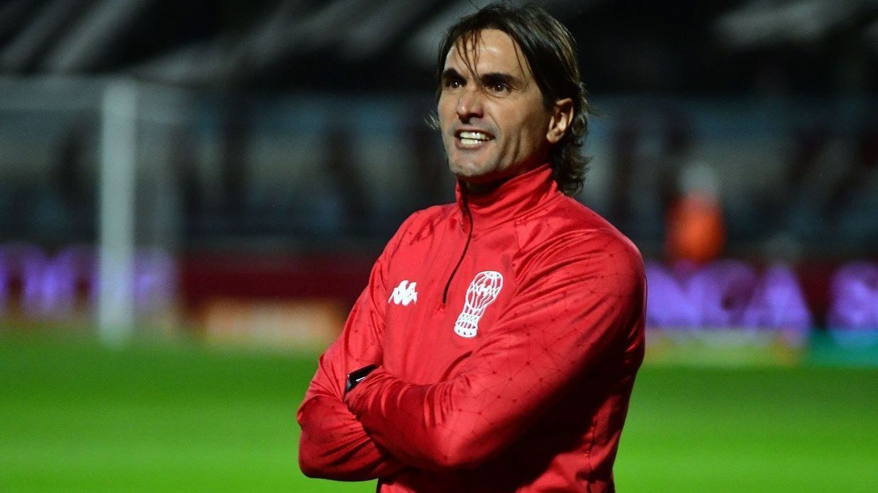 Diego Martínez volvió a ser el entrenador de Huracán - ESPN