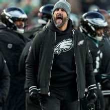 Philadelphia Eagles won't change playcallers after home loss