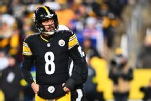 Aaron Rodgers calls out WRs, says Steelers earned fans' boos