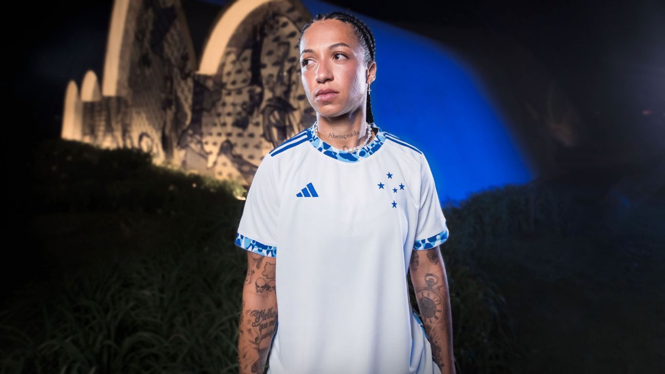 Desafios de saúde mental de Byanca Brasil: depressão e gols no Cruzeiro.