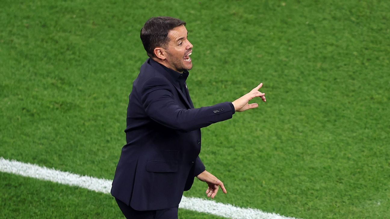 Técnico do Cruz Azul elogia Flamengo como gigante do futebol e projeta futuro brilhante para Filipe Luís