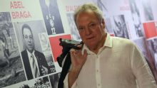 Abel Braga chama luta contra rebaixamento de 'objetivo ridículo' no Inter e promete: 'Depois de 2026, isso nunca mais irá acontecer'