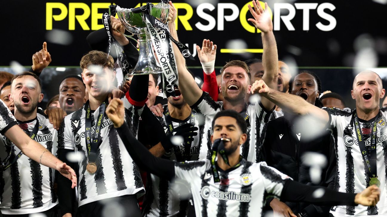 St. Mirren beat Celtic in Scottish League Cup final