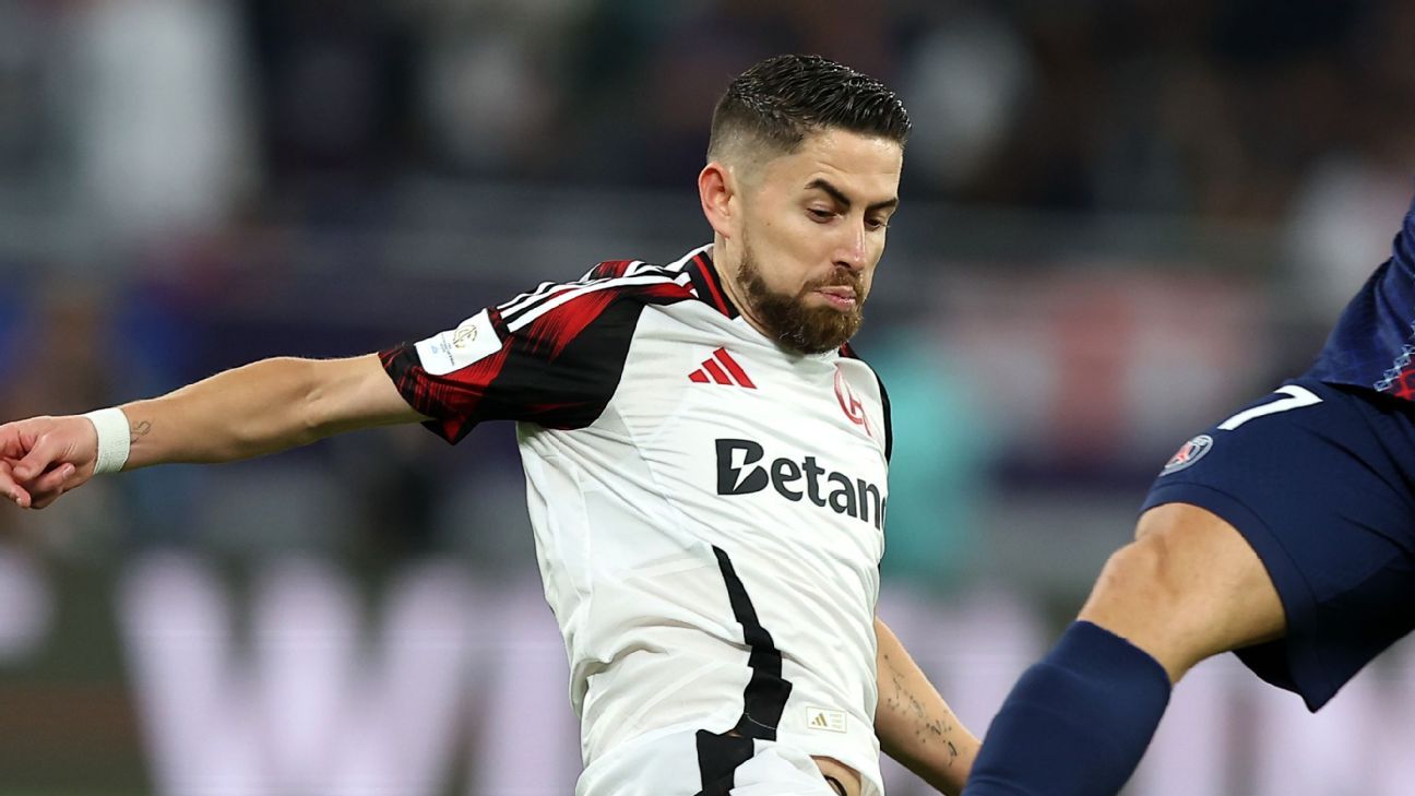 Vice amargo: Jorginho lamenta pênaltis perdidos e pressão do Flamengo após derrota para o PSG