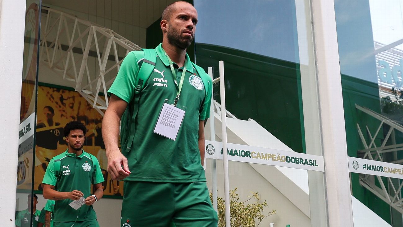 Palmeiras, em movimento nos bastidores, confirma renovação de contrato com goleiro Marcelo Lomba