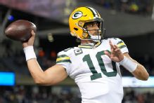 Packers' Jordan Love exits with concussion after taking helmet-to-helmet hit