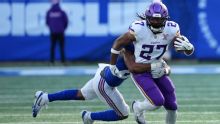 Vikings RB Jordan Mason suffers ankle injury against Giants