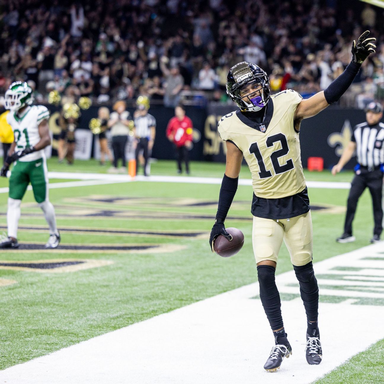 Chris Olave in action