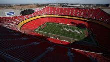Chiefs acuerdan cambio de sede, dejarán el Arrowhead Stadium