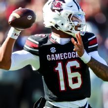 QB LaNorris Sellers will stay with South Carolina in 2026