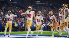 49ers aplastan a Colts en MNF con brillantes Purdy y McCaffrey