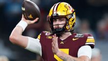 Minnesota QB Lindsey arrested for underage alcohol, fake ID