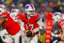 Bills' Josh Allen aggravates foot injury but X-rays negative