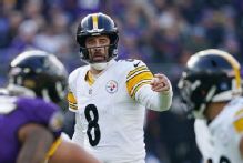 Steelers' Rooney expects decision from Rodgers before draft