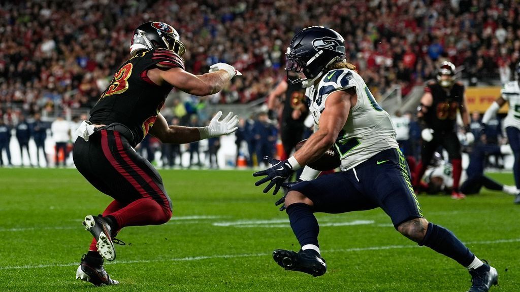 CMC owns key drop, 49ers lament missed chances CMC owns key drop, 49ers lament missed chances