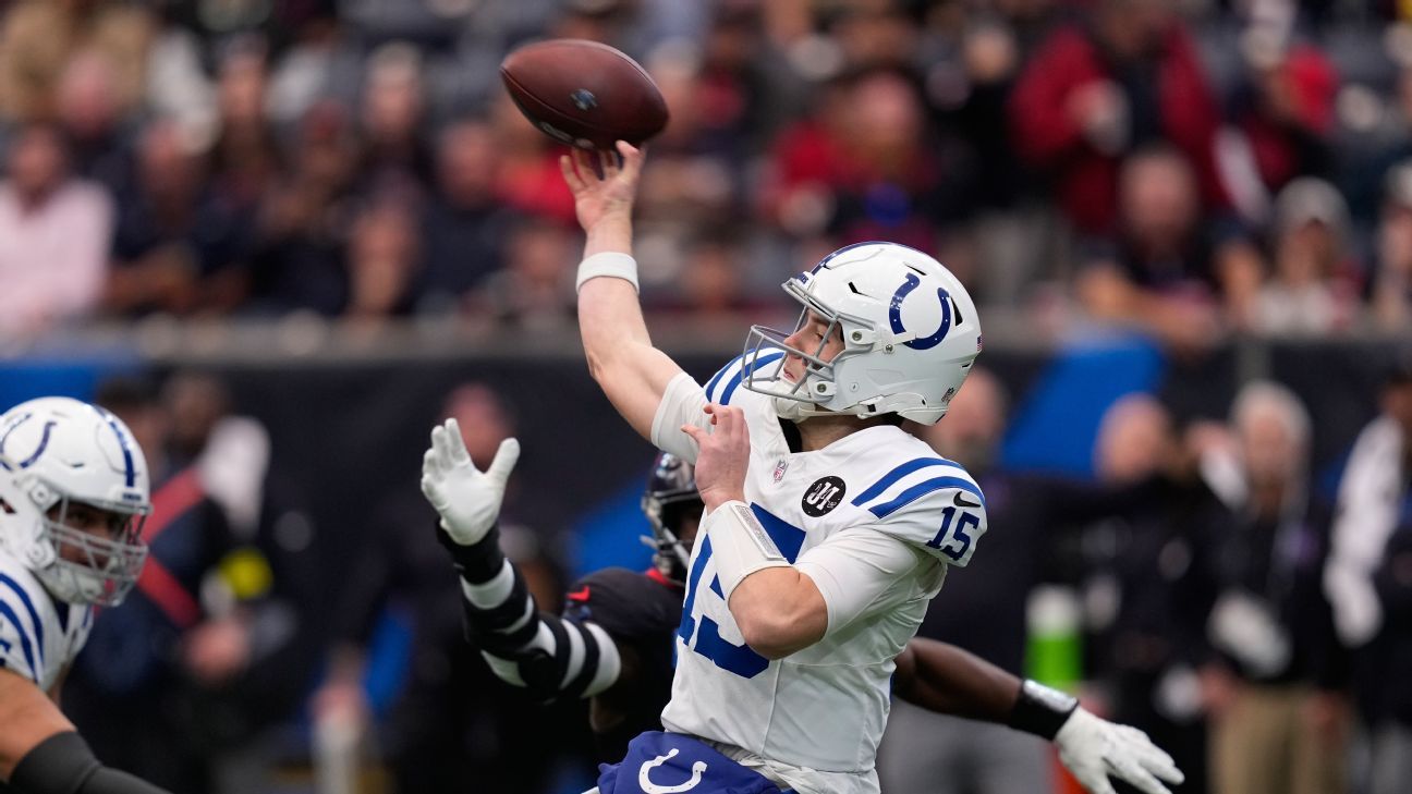 NFL Week 18 highlights, big plays and moments