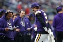 Vikings QB J.J. McCarthy (hand) ends season exiting early