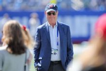 Giants owner John Mara receives game ball amid cancer treatment