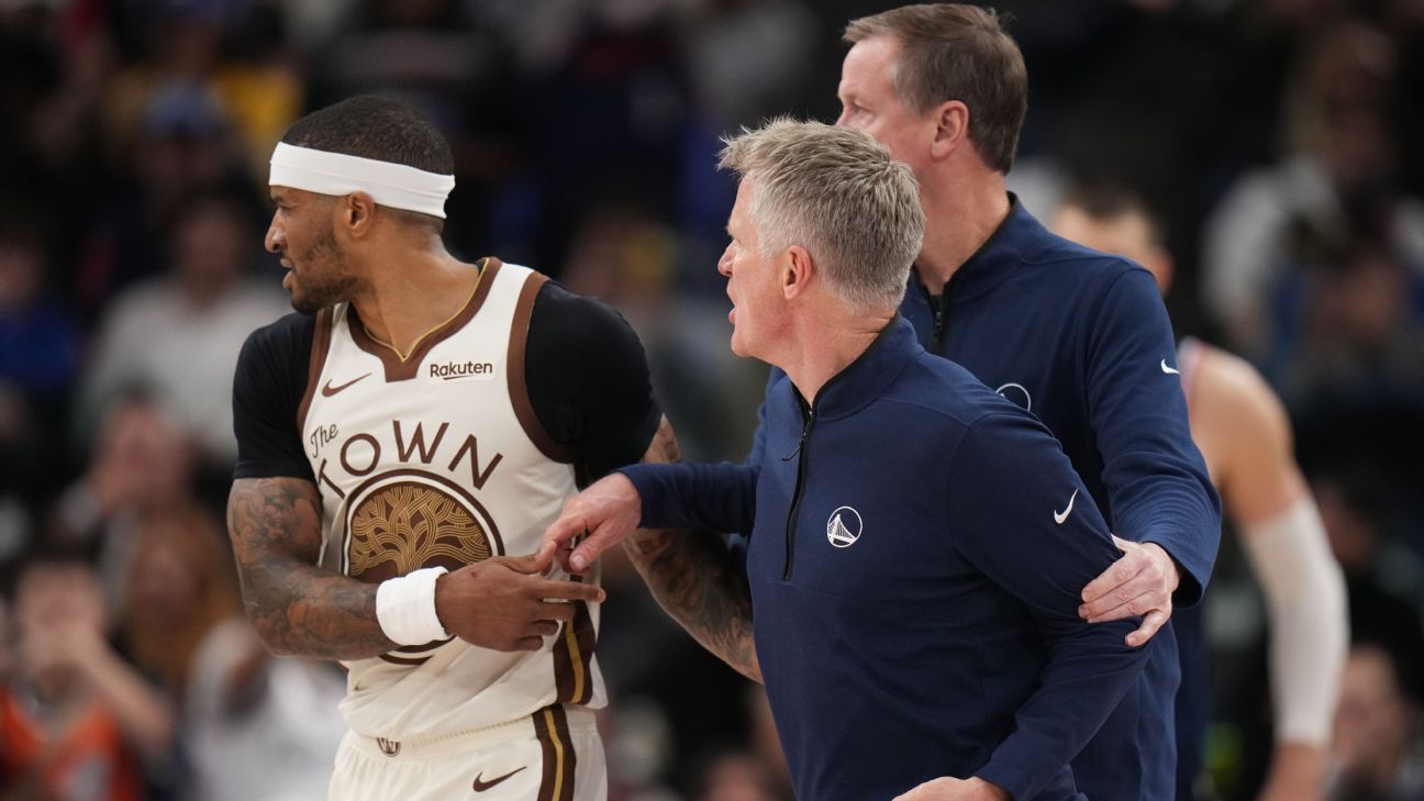 Kerr Expulsado y Curry Fouls Out: Polémica en Derrota de Warriors vs Clippers 2 Steve Kerr discutiendo con los árbitros