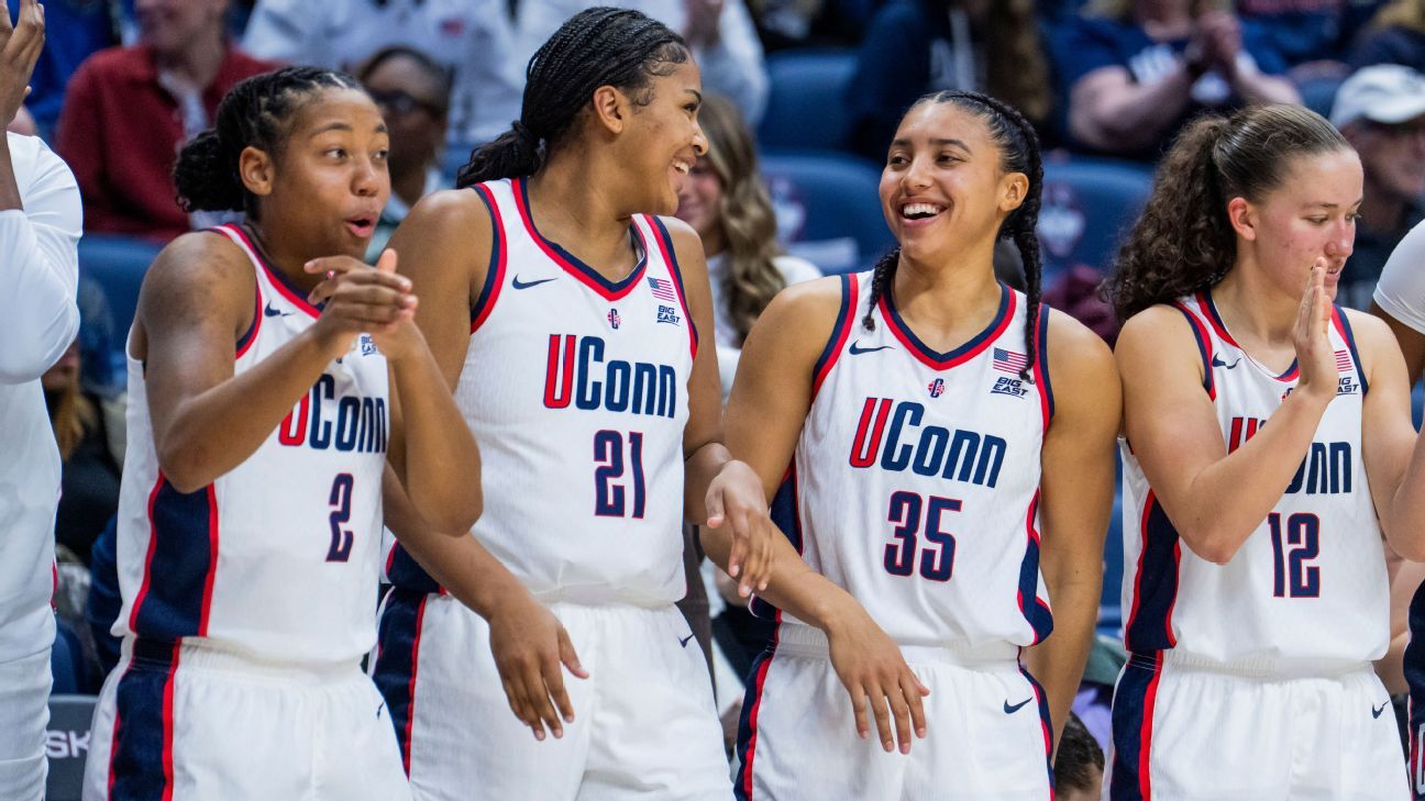 Fudd, Strong headline women's Wooden Award midseason top 25