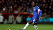 ¿Por qué Moisés Caicedo no estuvo presente en el partido entre Chelsea y Arsenal?